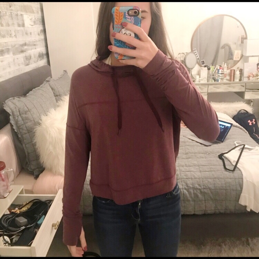 Athletic long sleeve shirt